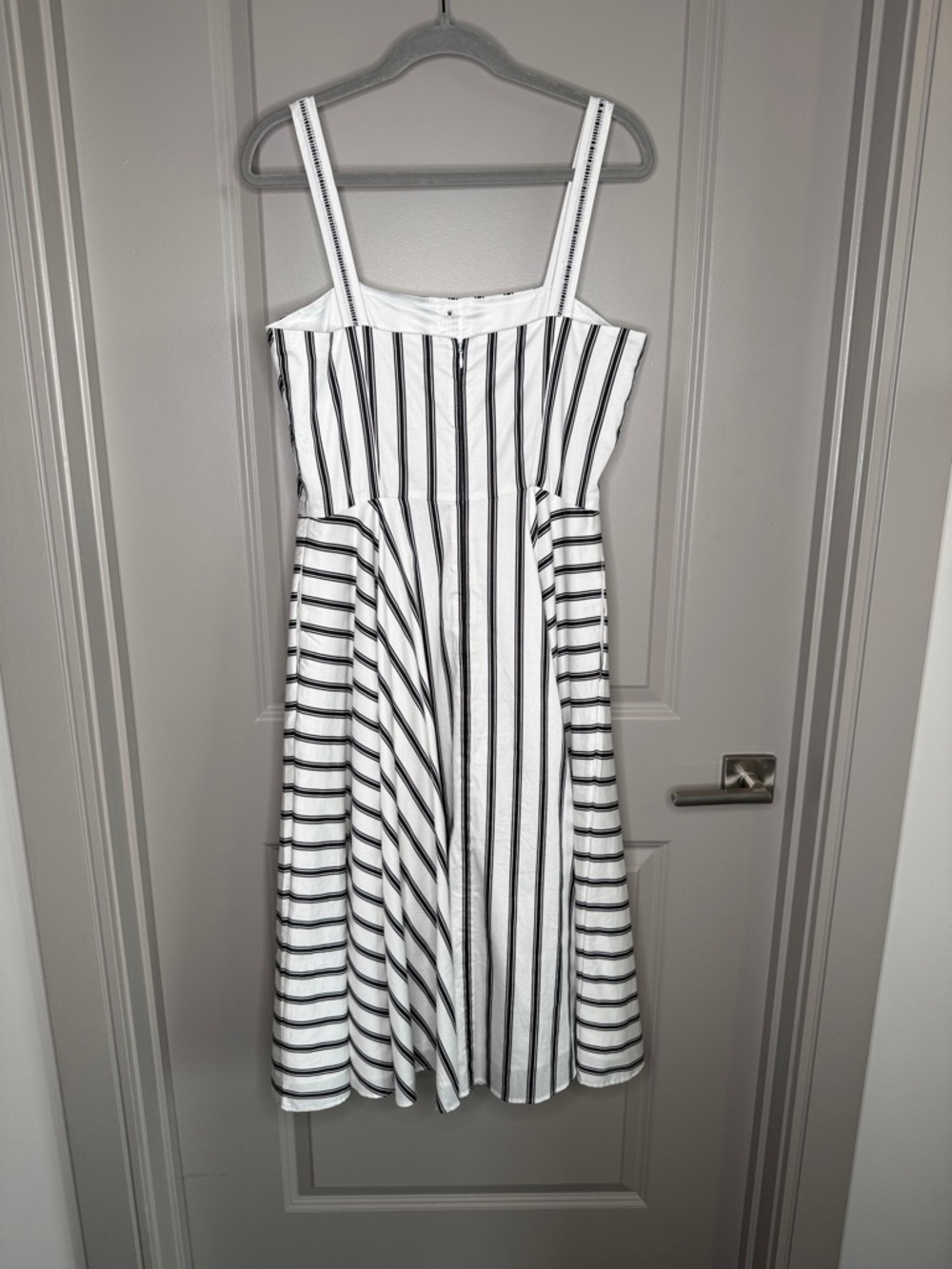 White House Black Market Black and White Striped Button Sundress - Picture 4 of 6